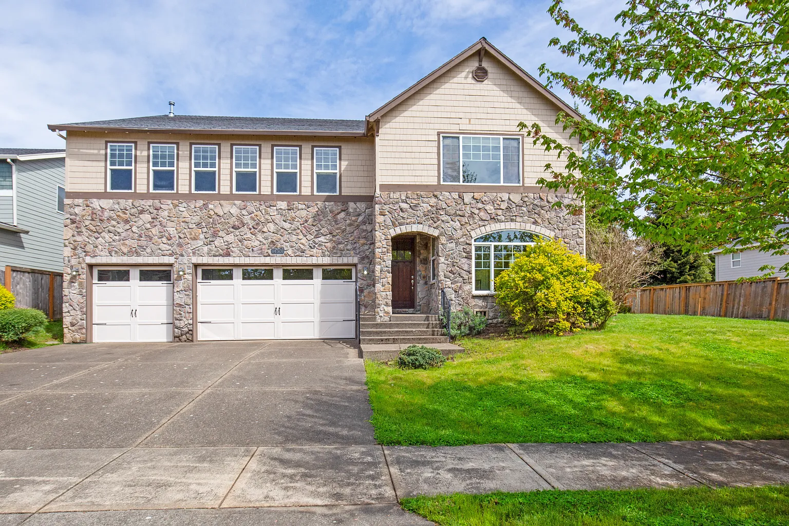 14301 SE Viola Vineyard Dr photo 1