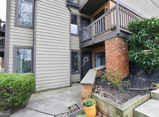 807 Augusta Cir, Mount Laurel, NJ 08054