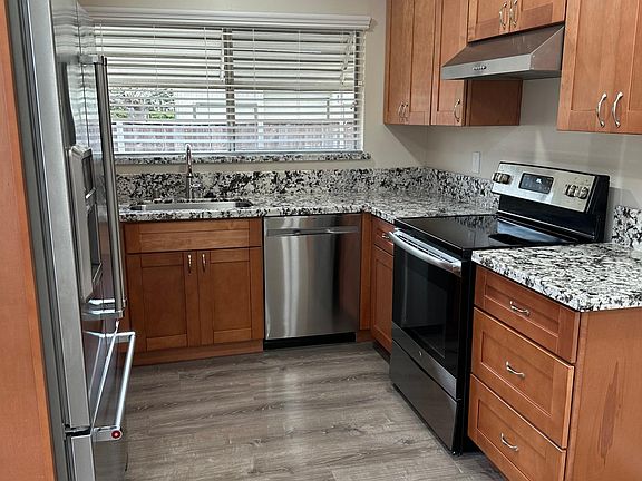 2nd image of 5877 El Dori Dr