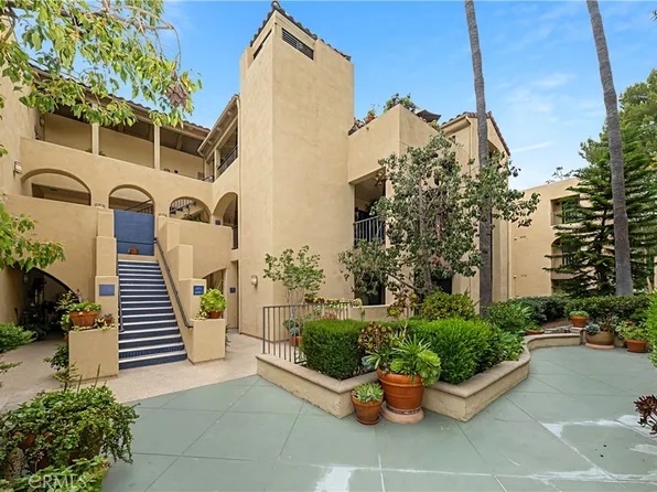 13505 Murphy Hill Dr, Whittier, CA 90601