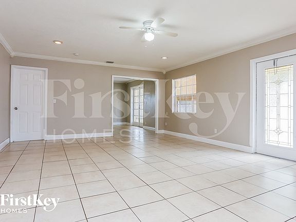 3rd image of 6321 SW 17th St