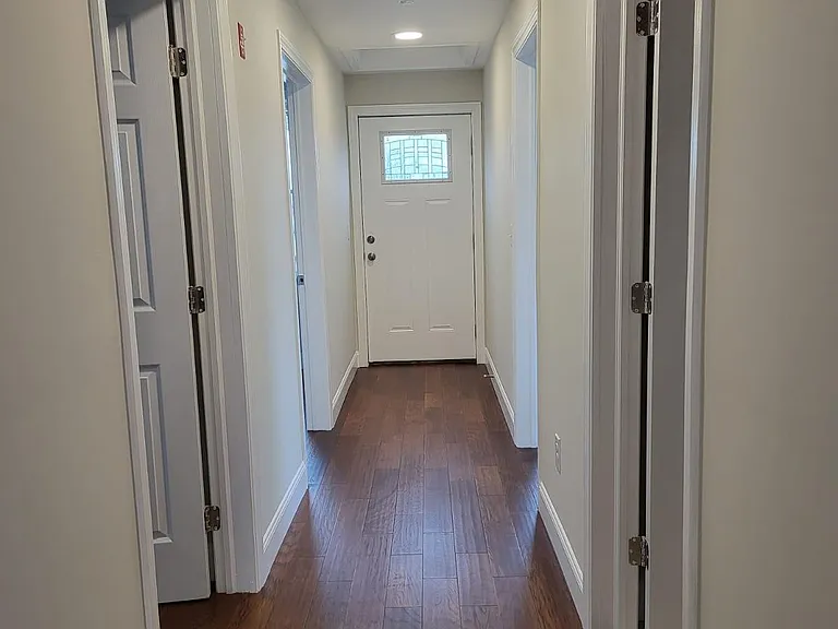26 Taylor St — Photo 5
