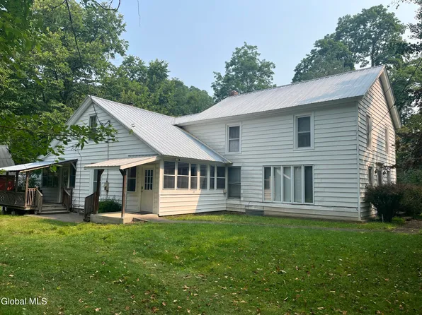 77 Factoryville Road, Crown Point, NY 12928