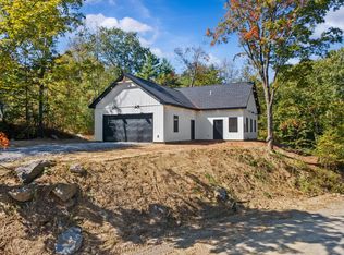 34 Sweet Bedrock Ln, Georgia, VT 05478