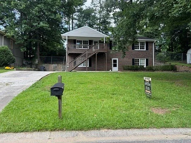 3970 Terrace Dr — Photo 1