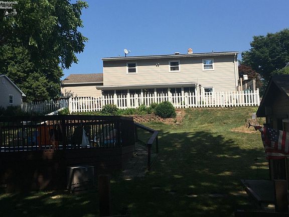 2nd image of 4703 Kingsley Cir W