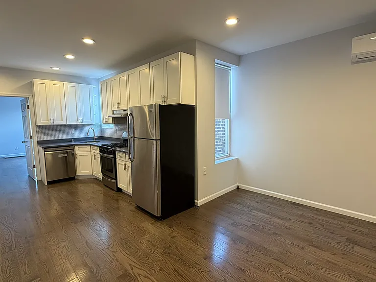 30-36 Steinway St #3 — Photo 8