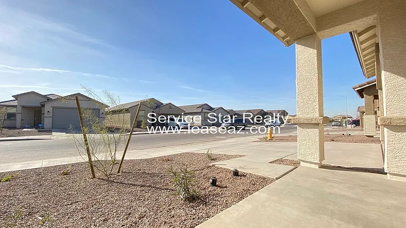 4 bed, 3.0 bath, 3100 sqft, $2,750 — Photo 2