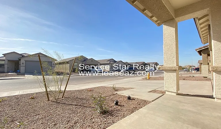 10426 W Cordes Rd — Photo 2