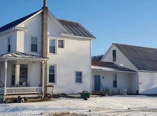 325 3rd St, Benton, PA 17814