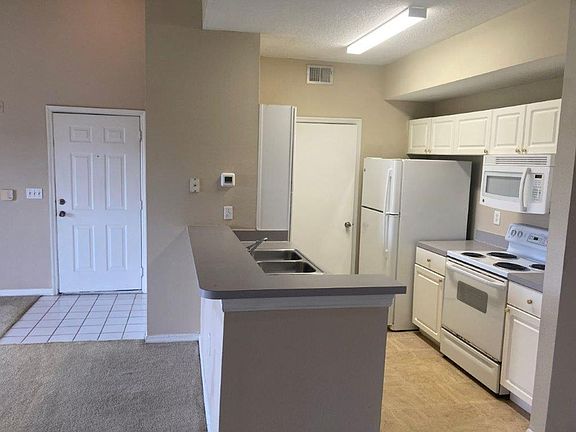 4th image of 5530 Metrowest Blvd #9-307