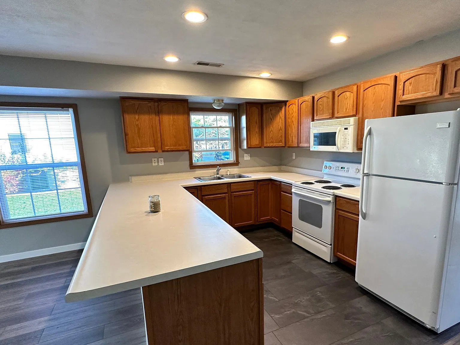 504 Holland Rd — Photo 3
