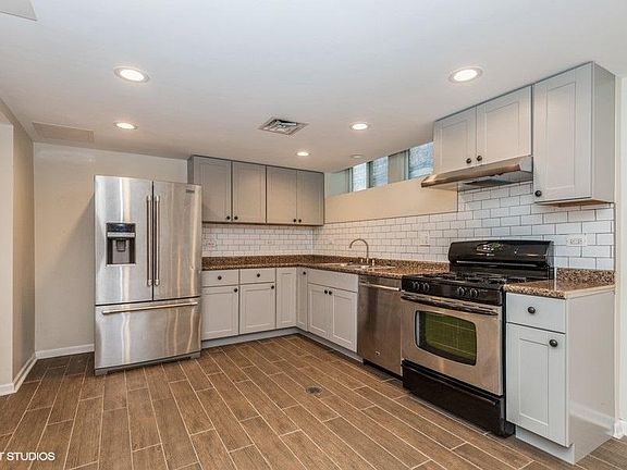 2nd image of 2061 W Jarvis Ave #G
