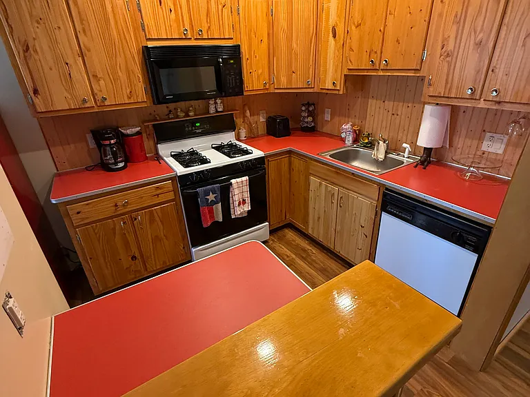 5771 Bergquist Rd #1 — Photo 3