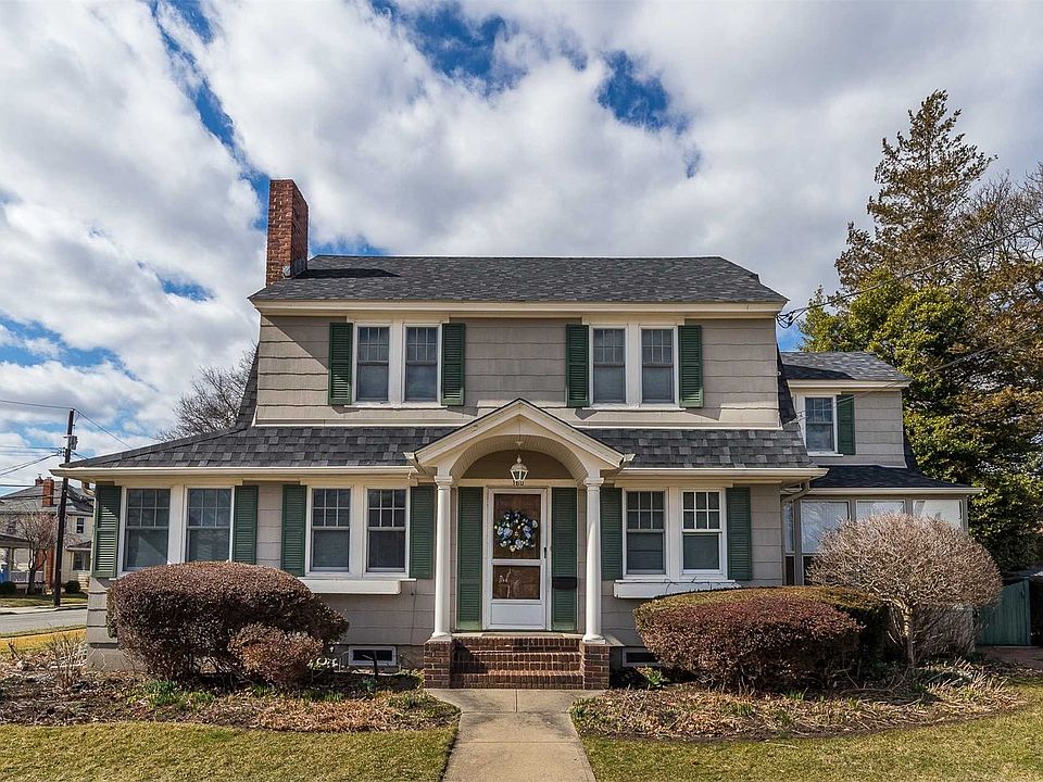 1st image of 160 Burtis Ave