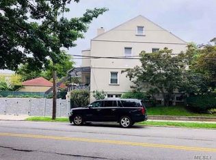14422 71st Ave, Flushing, NY 11367