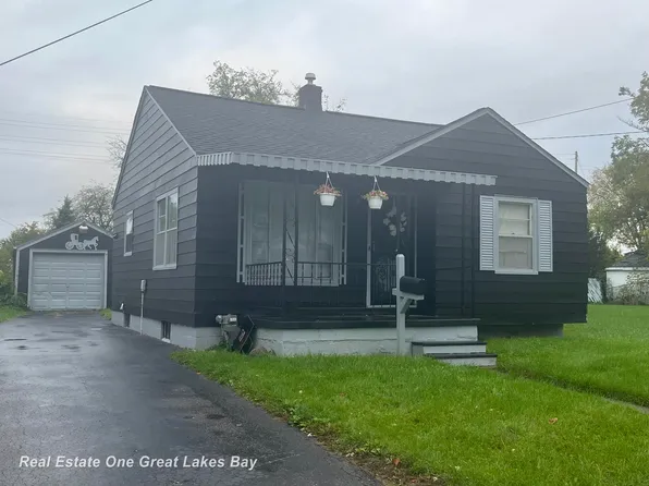 3130 Fulton St, Saginaw, MI 48601