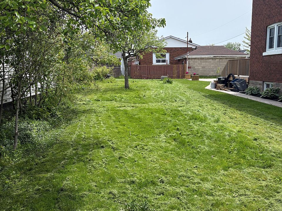 2nd image of 190 McAlpine Ave S
