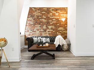 213 Jarvis St #6, Toronto, ON M5B 2C1