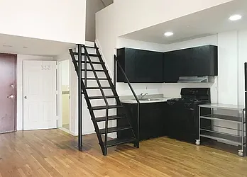 Rented by Piere Michel