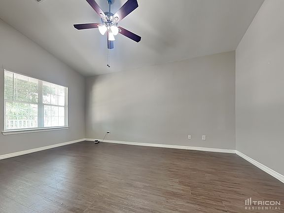 4th image of 21434 Berry Vine St