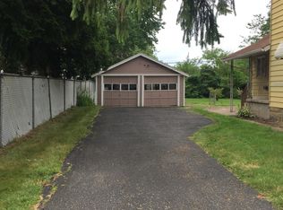 158 Spruce St, Elyria, OH 44035