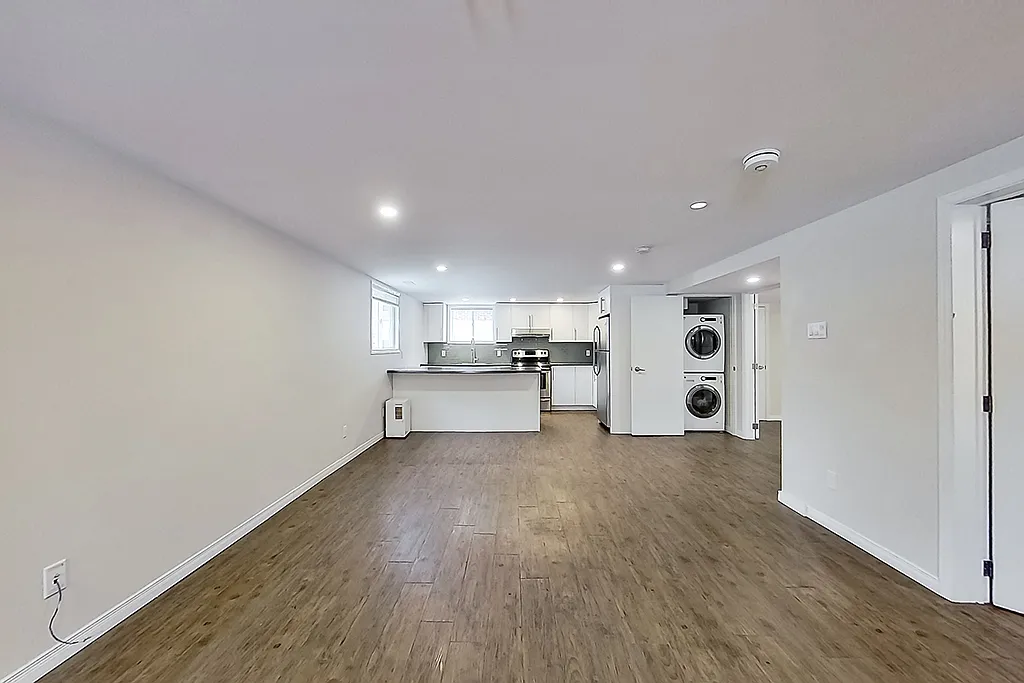 1301 Woodside Drive B — Photo 4