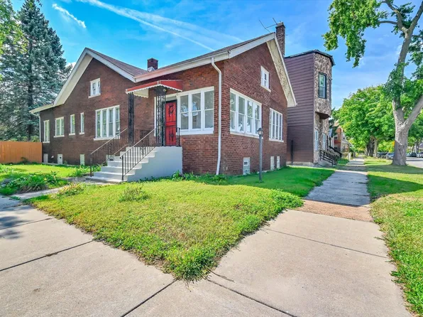 657 E 90th St, Chicago, IL 60619