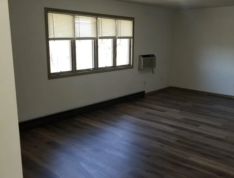 1112 Oakview Dr #6 — Photo 10