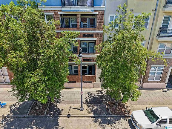 3rd image of 401 20th St S Unit 103