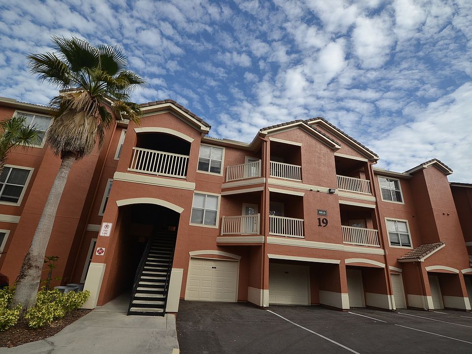 1st image of 8813 Villa View Cir Unit 303