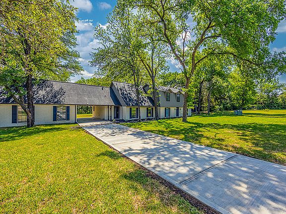 2nd image of 418 Willowbrook Dr
