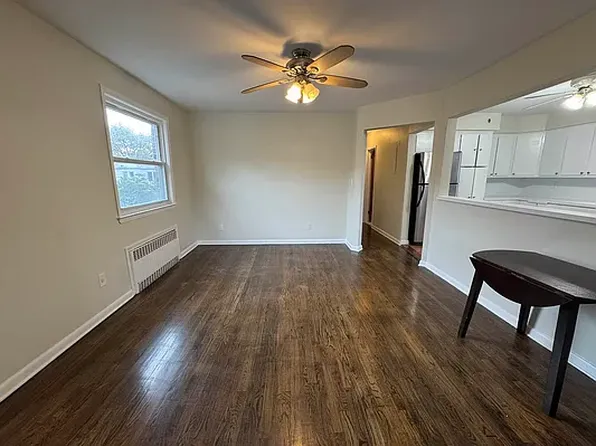 150-47 Grand Central Parkway image 5 of 18