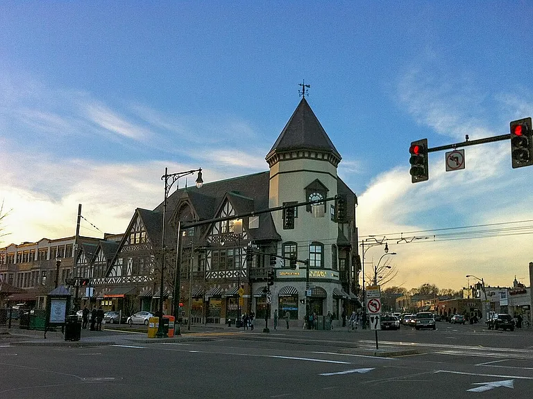 Beacon St — Photo 31