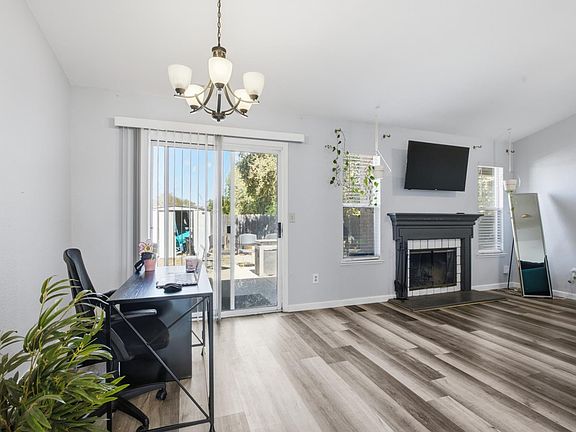 5th image of 905 Herring Ave