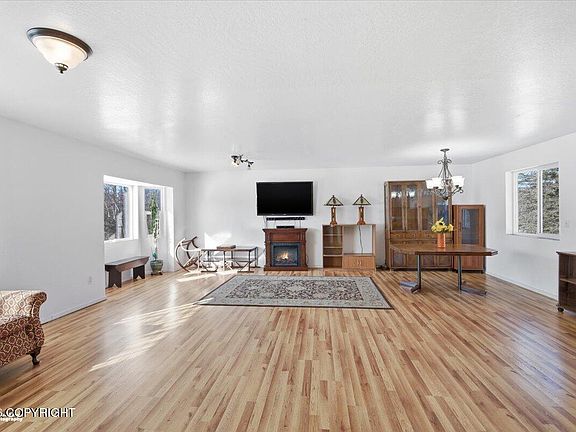 4th image of 5689 Stefan Ln