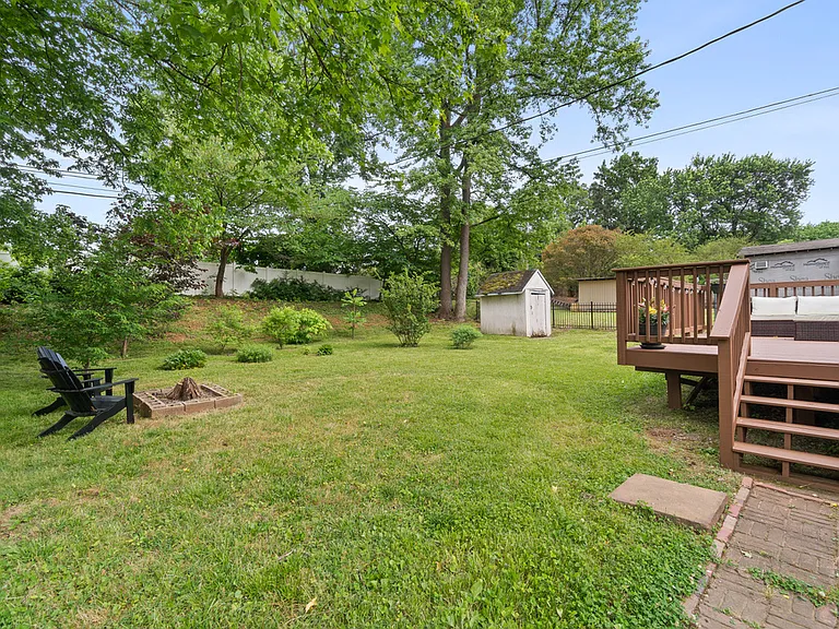 1825 Windham Pl — Photo 48