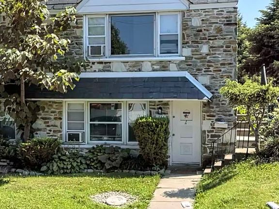 3rd image of 1866 Nester St #1