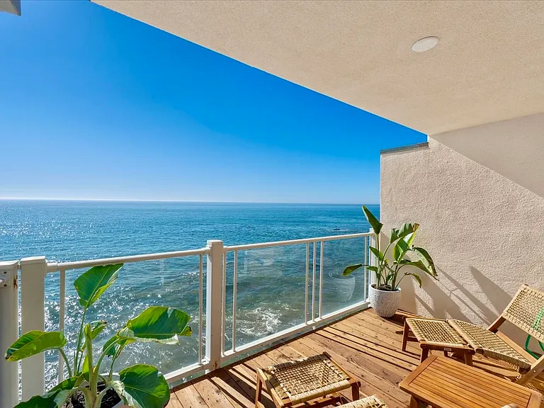 20656 Pacific Coast Hwy — Photo 15