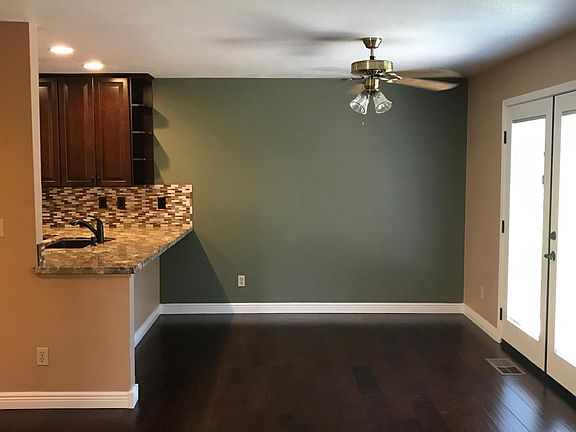 3rd image of 3225 Myles Dr