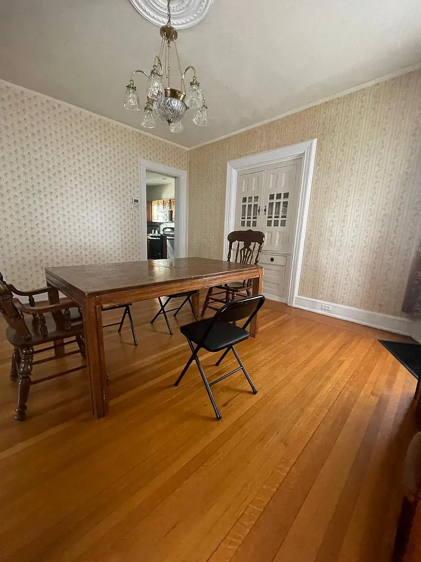 34 Chestnut St photo 1