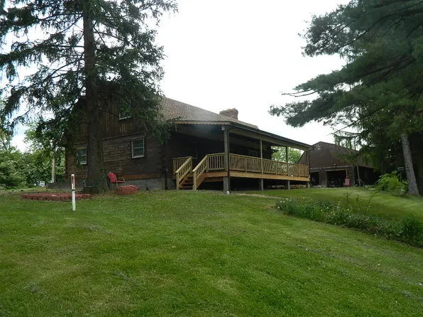48 School House Rd, Claysville, PA 15323