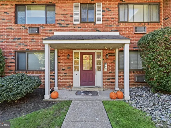1 Lawrence Rd APT J2b, Broomall, PA 19008