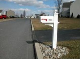 703 Exeter Dr, Oxford, PA 19363