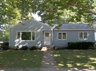 309 Iowa Ave, Fairfield, IA 52556
