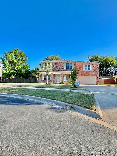 2702 Verbena Loop Photo 1