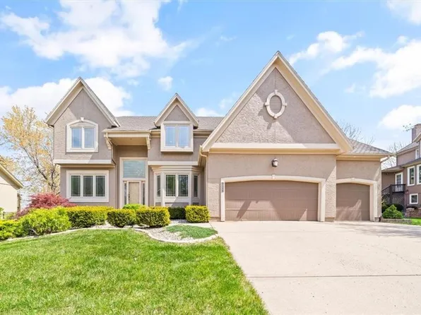12008 W 129th Ter, Overland Park, KS 66213