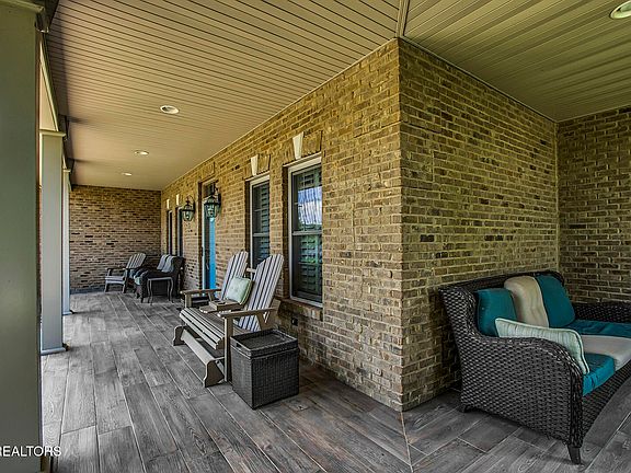 4th image of 7221 Regency Rd