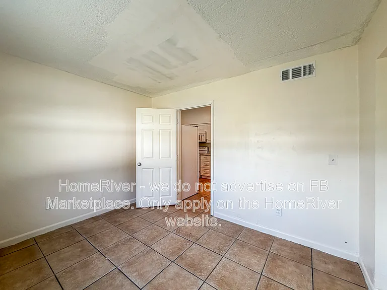 2920 SE Amherst St — Photo 14