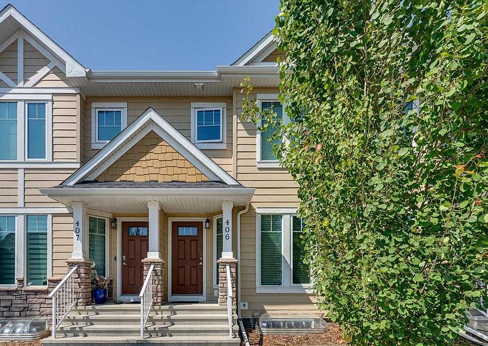 1st image of 30 E Carleton Ave #406